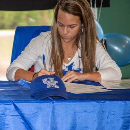 Jensen Castle from Gray Collegiate Academy has signed to play college golf at Kentucky. Castle also won the 2017 AAAAA individual championship and last year added a tie for medalist honors at the Carolina Junior PGA championship to her resume.